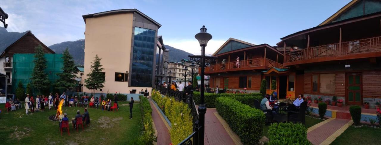 Himalayan Nomad Cottage, Manali ! All 2 Bedroom Independent Cottages ! Personal Lawn Every Cottage ! Parking ! Scenic Mountains View ! Spacious Rooms ! Bagian luar foto