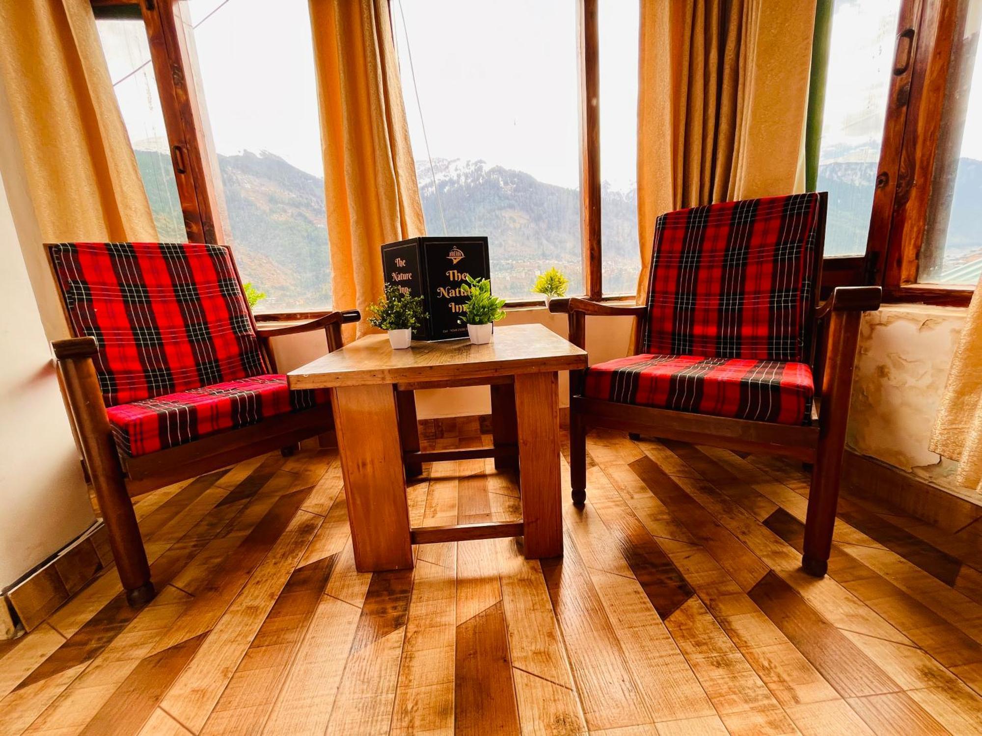 Himalayan Nomad Cottage, Manali ! All 2 Bedroom Independent Cottages ! Personal Lawn Every Cottage ! Parking ! Scenic Mountains View ! Spacious Rooms ! Bagian luar foto