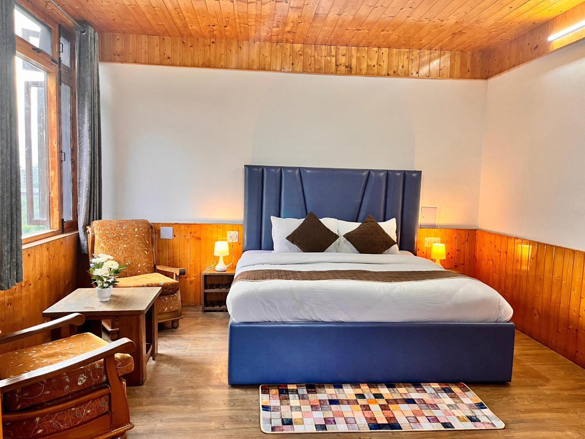 Himalayan Nomad Cottage, Manali ! All 2 Bedroom Independent Cottages ! Personal Lawn Every Cottage ! Parking ! Scenic Mountains View ! Spacious Rooms ! Bagian luar foto