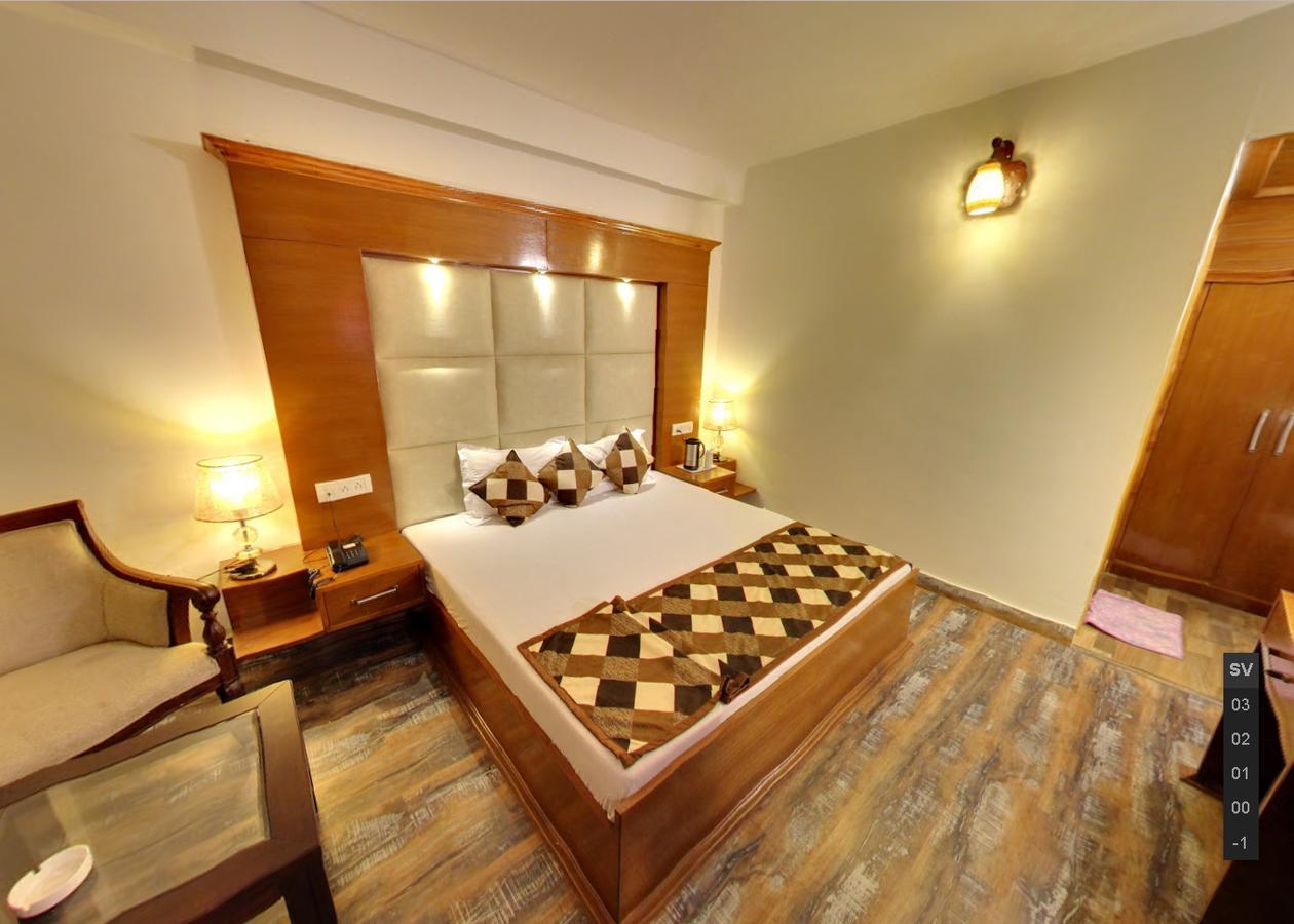 Himalayan Nomad Cottage, Manali ! All 2 Bedroom Independent Cottages ! Personal Lawn Every Cottage ! Parking ! Scenic Mountains View ! Spacious Rooms ! Bagian luar foto